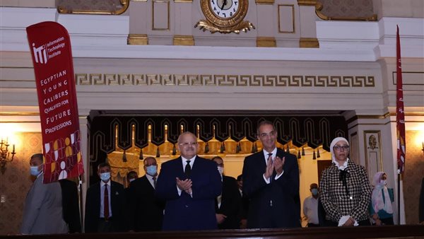 الدكتور عمرو طلعت