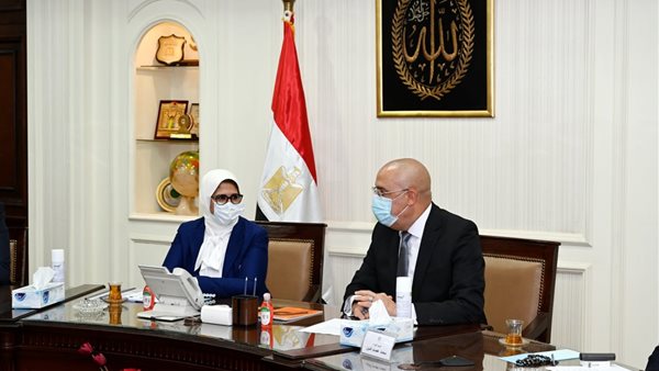 وزيرا الإسكان والصحة