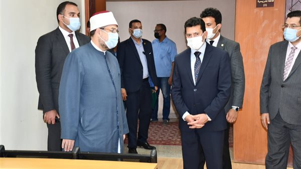 وزيرا الرياضة والاوقاف