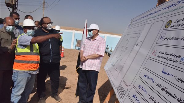 محافظ اسيوط خلال