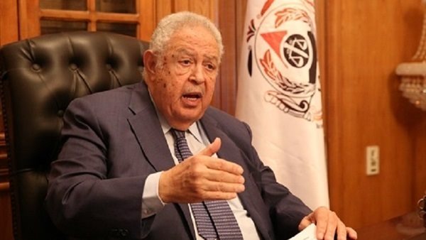  رجائى عطية  نقيب