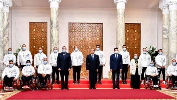 الرئيس السيسي يستقبل