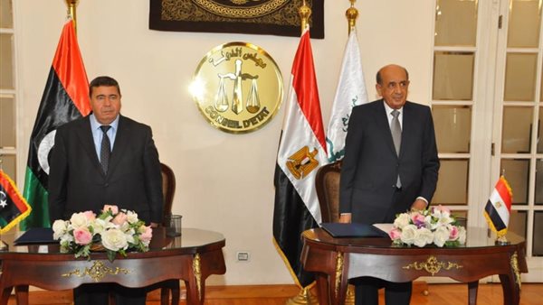 جانب من مراسم التوقيع