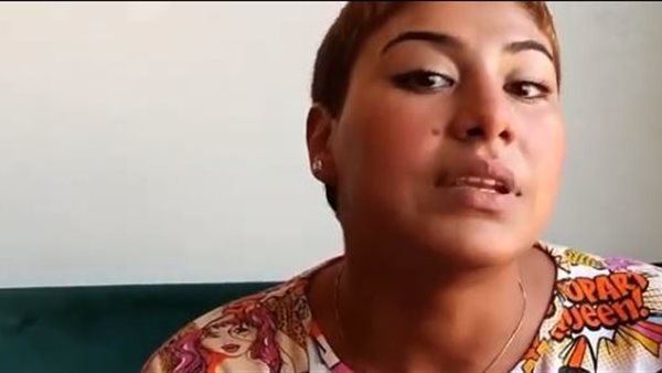 منة عبد العزيز 