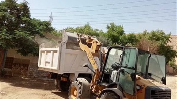 جانب من اعمال رفع