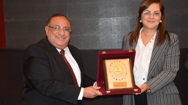 الدكتورة هالة السعيد