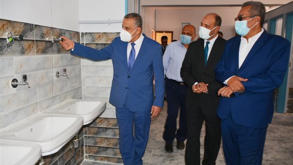 محافظ سوهاج خلال