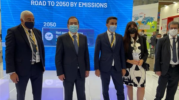 وزير البترول في فعاليات