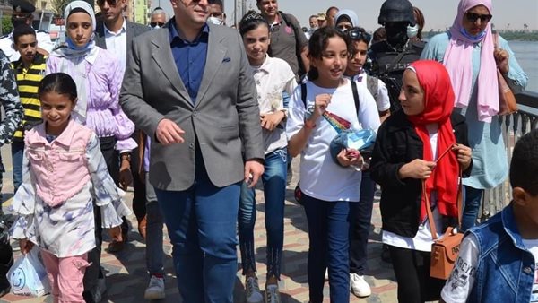 محافظ بني سويف خلال