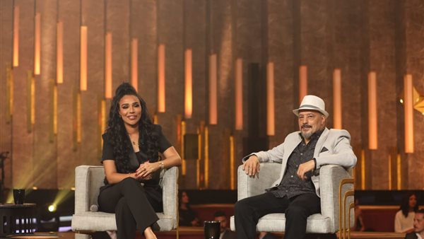 عمرو عبد الجليل المطربة