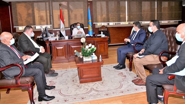 محافظ الغربية خلال