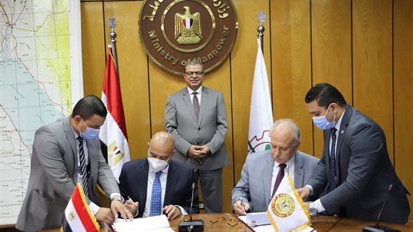 وزير القوى العاملة