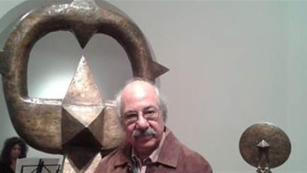 الدكتور مصطفى عبد