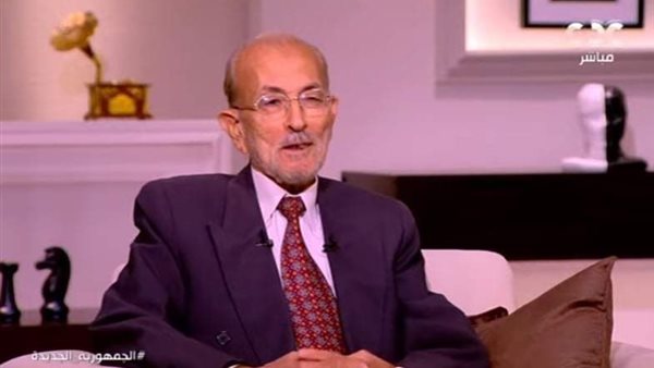 الدكتور عبد الستار