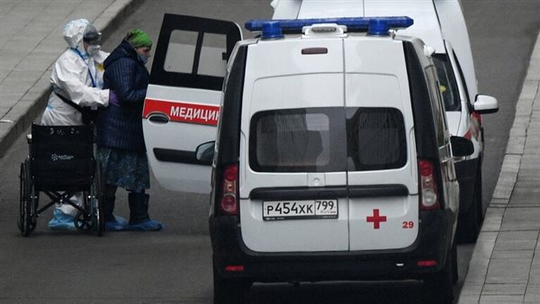 فيروس كورونا يتفشى