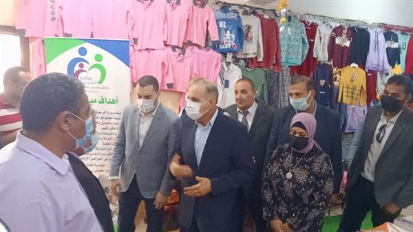 محافظ كفر الشيخ خلال