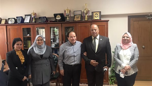 أكاديمية طيبة تبدأ