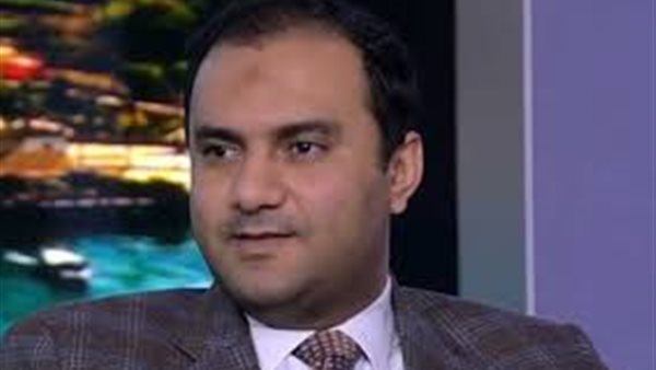 الدكتور فتحي شمس