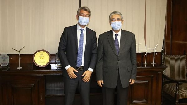وزيرا الكهرباء المصري