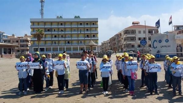 مبادرة لتنظيف شواطئ