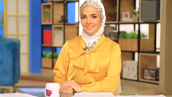 منى عبد الغني 