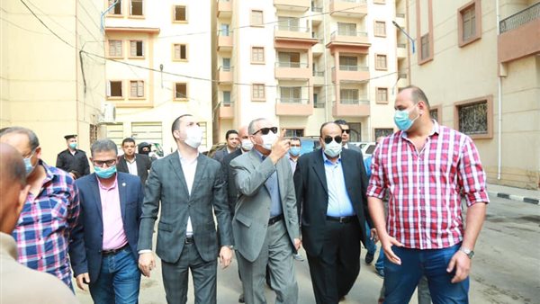 محافظ كفر الشيخ خلال