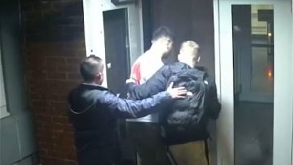 المواطن الروسي والموظفين