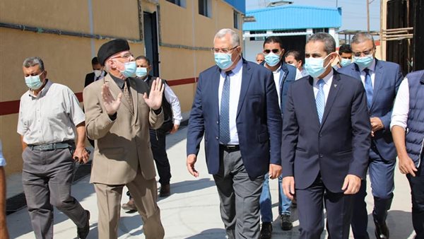 وزير الزراعة ومحافظ