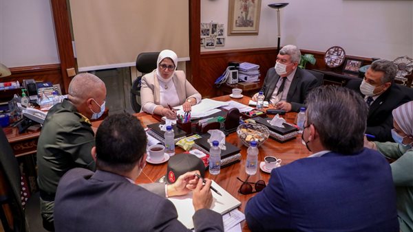 وزيرة الصحة هالة