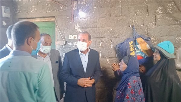 محافظ كفر الشيخ خلال