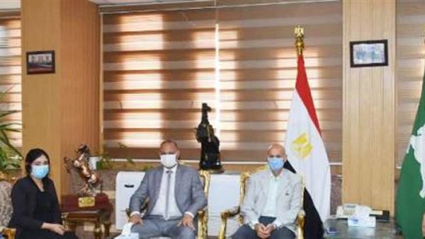 محافظ الشرقية يستقبل