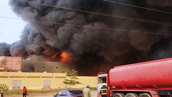 جانب من الحريق