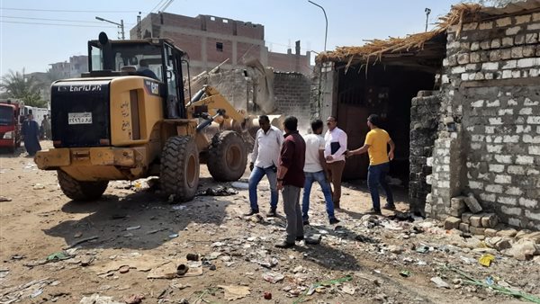 جانب من عمليات الازالة