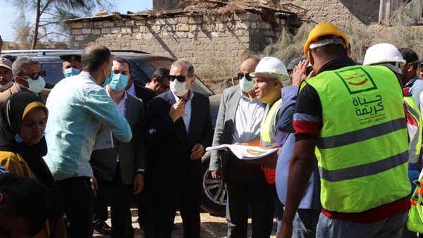 محافظ كفر الشيخ خلال