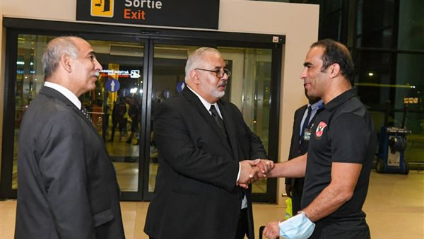 عبدالحفيظ مع السفير