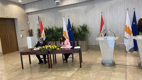 جانب من مراسم التوقيع