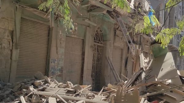 العقار المنهار 