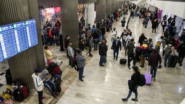 المطار عقب الحادث