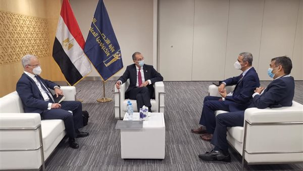 وزير الاتصالات 