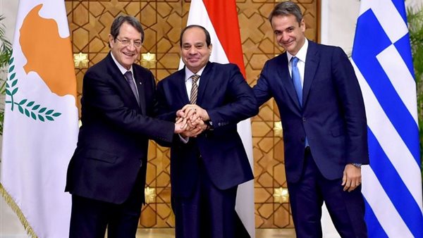 قمة ثلاثية بين مصر