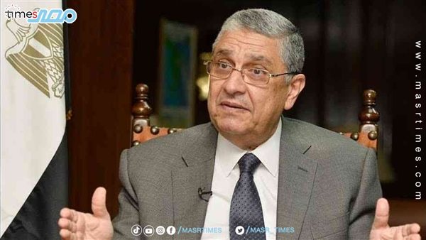  الدكتور محمد شاكر،