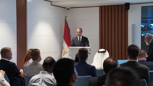 عمرو طلعت وزير الاتصالات