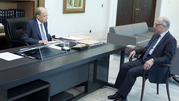 اجتماع الرئيس اللبنانى