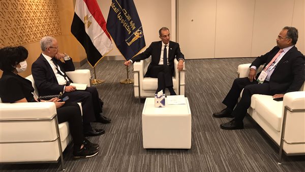 الدكتور عمرو طلعت