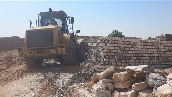 جانب من عمليات الازالة