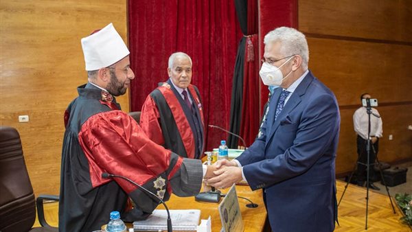 الدكتور أسامة الأزهري