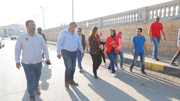 محافظ دمياط خلال