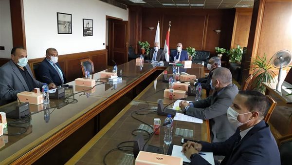 وزير الري ومحافظ