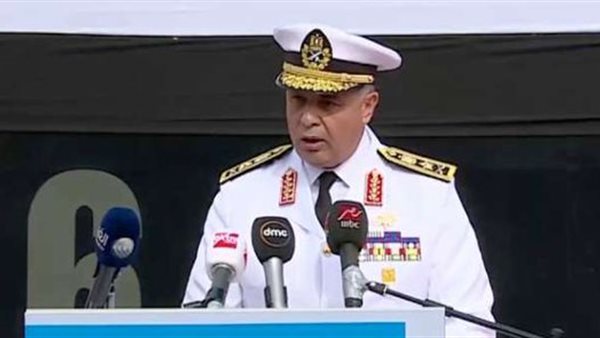 الفريق أحمد خالد