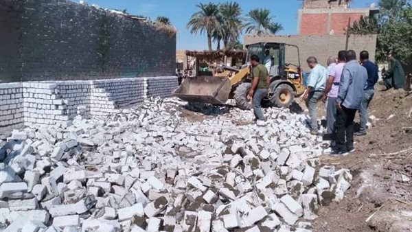 جانب من عمليات الازالة